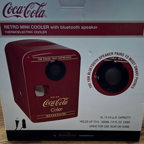 Coca Cola Bluetooth Speaker Cooler - Red and Black
